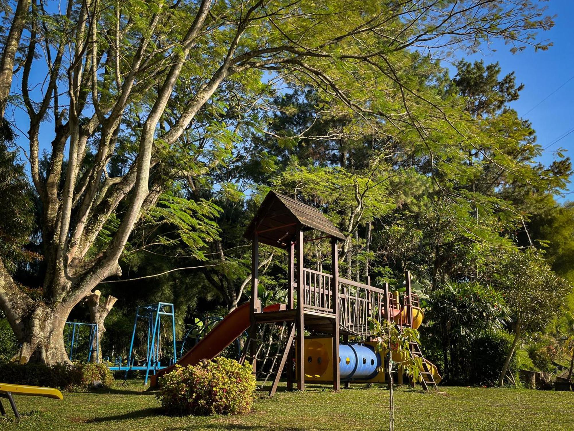 Puri Setiabudhi Bandung Buitenkant foto